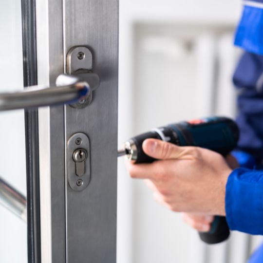 COMMERCIAL LOCKSMITH